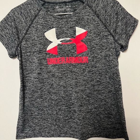 UNDER ARMOUR GREY/BLACK SHORT SLEEVE SIZE YOUTH LARGE SHIRT - Picture 4 of 5